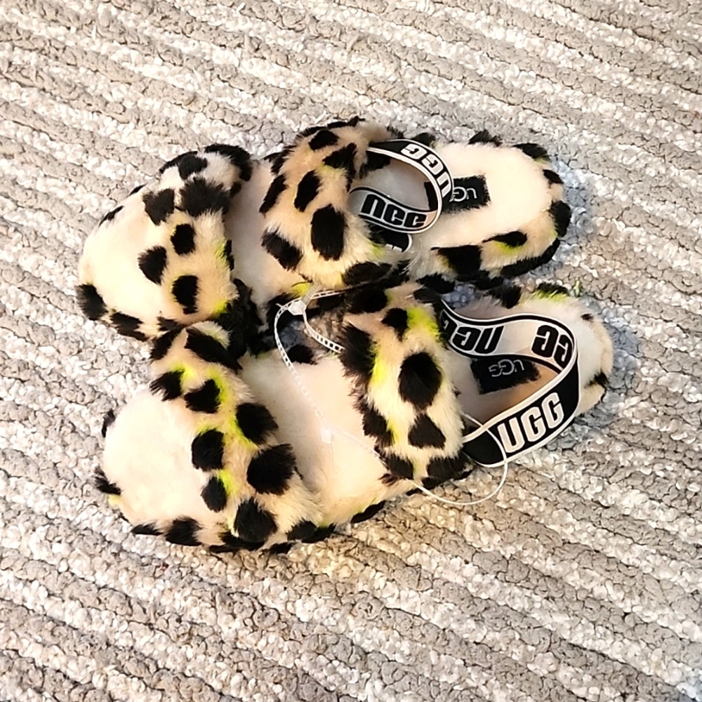 UGG Black and Cream Sandals Plush Comfort
